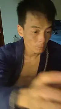 hkwildguy online show from 04-11-26, 09:52