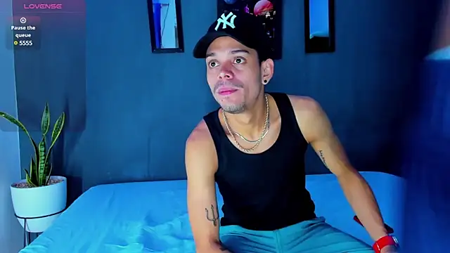 Friendsofeverything  online show from 02-04-25, 01:13