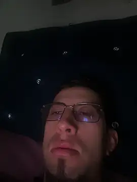 Snapshot of stivevv chatting on 07-19-26, 03:49 stivevv online show from 07-19-26, 03:49