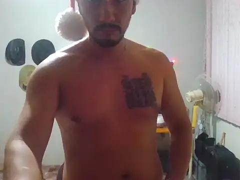 Snapshot of Ginessy chatting on 12-16-25, 01:05 Ginessy online show from 12-16-25, 01:05