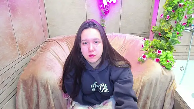 Snapshot of Mira_Karter chatting on 02-22-25, 02:28 Mira Karter online show from 02-22-25, 02:28