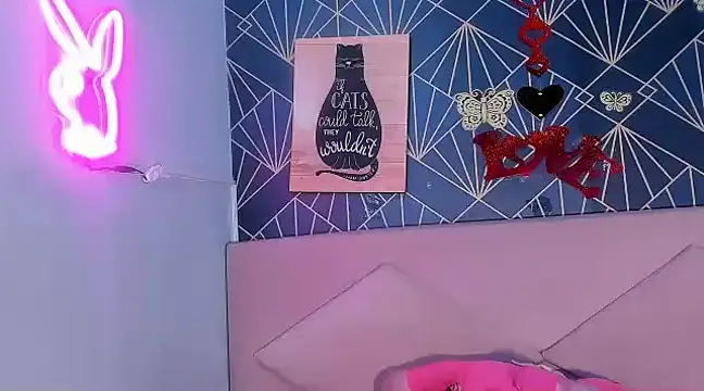 Lucy White   online show from 03-21-25, 08:18