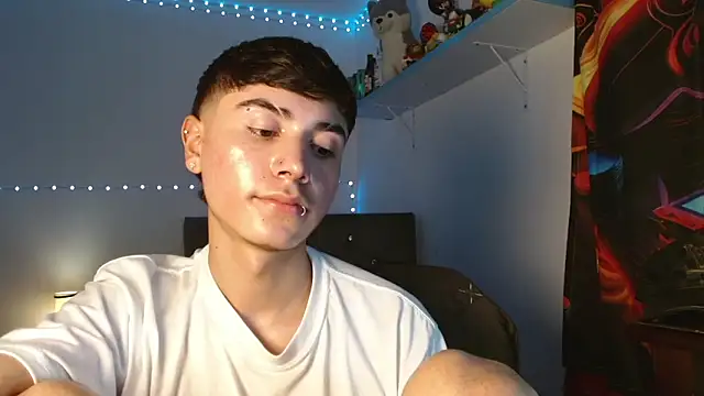 Snapshot of Im_juanda chatting on 01-18-25, 03:20 Im juanda online show from 01-18-25, 03:20