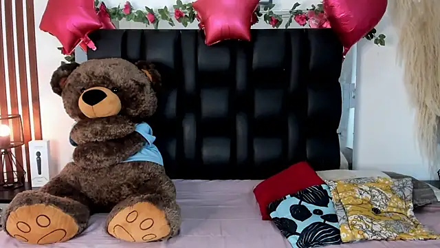Snapshot of meikochoe chatting on 02-12-25, 12:12 meikochoe online show from 02-12-25, 12:12