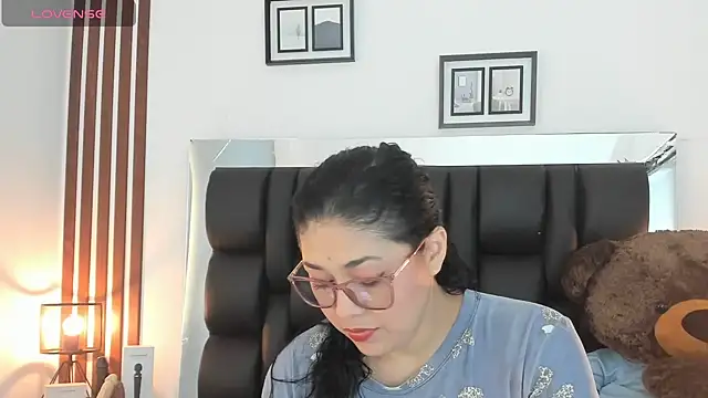 Snapshot of meikochoe chatting on 03-22-25, 07:42 meikochoe online show from 03-22-25, 07:42
