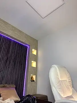 dolcebella online show from 09-11-25, 01:22