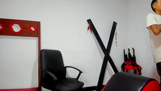 Hana and Zeta online show from 03-12-25, 12:26