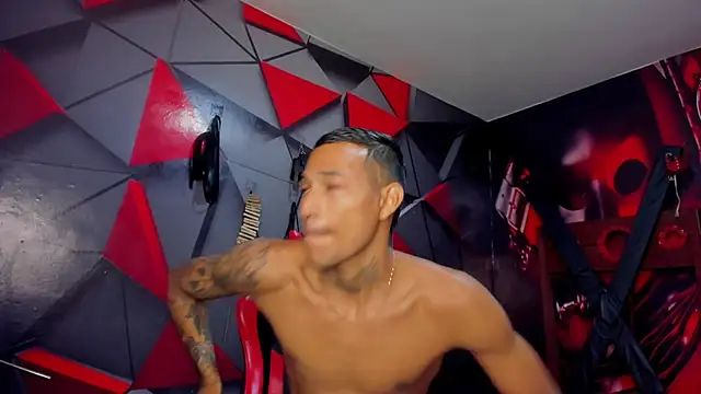 Hana and Zeta online show from 10-19-25, 12:17