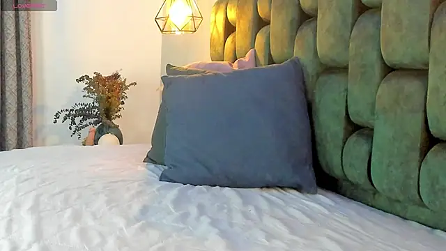 angelswets online show from 10-25-25, 02:46