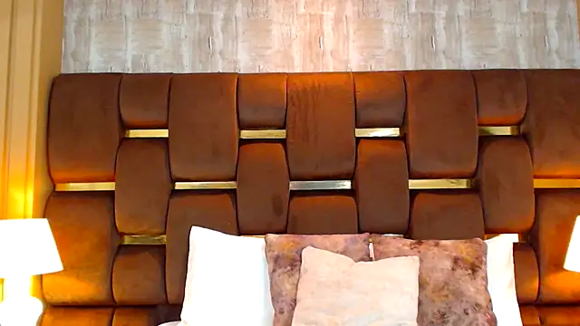 VanessaGlenn online show from 10-01-25, 07:42