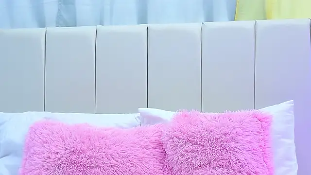 VanessaGlenn online show from 04-08-26, 05:02