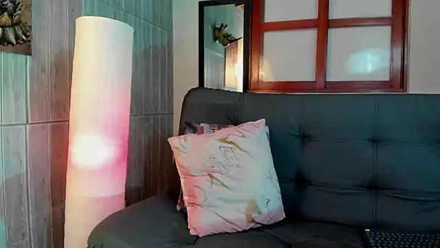 karla 999 online show from 03-07-25, 04:24