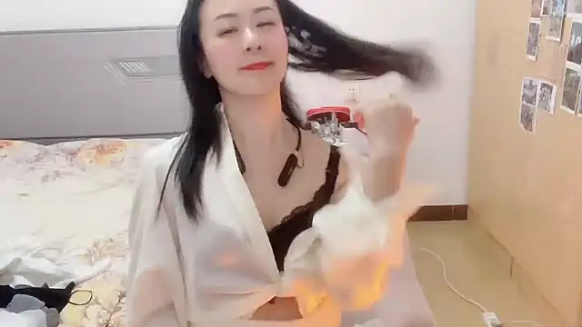 fanfan-FF online show from 01-04-25, 12:05