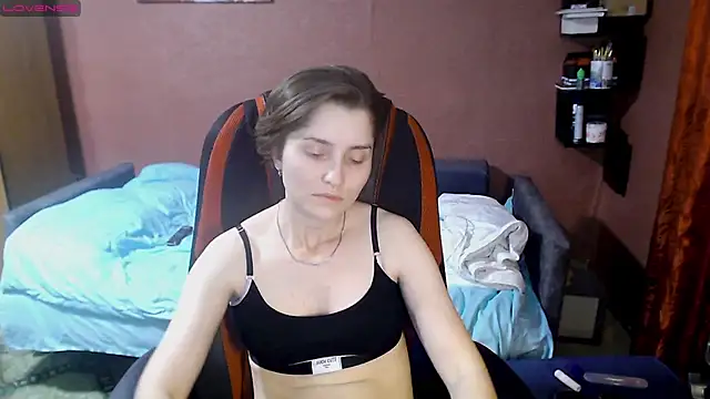 Snapshot of womanstrong78 chatting on 01-11-25, 06:01 womanstrong78 online show from 01-11-25, 06:01