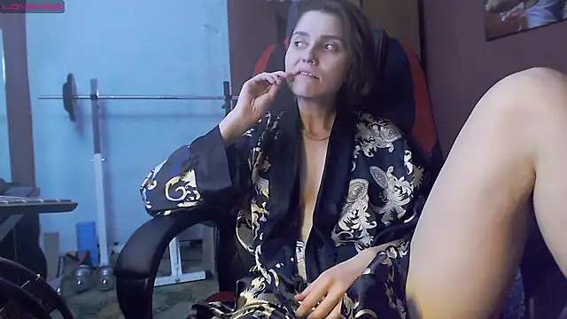 Snapshot of womanstrong78 chatting on 01-31-25, 07:51 womanstrong78 online show from 01-31-25, 07:51