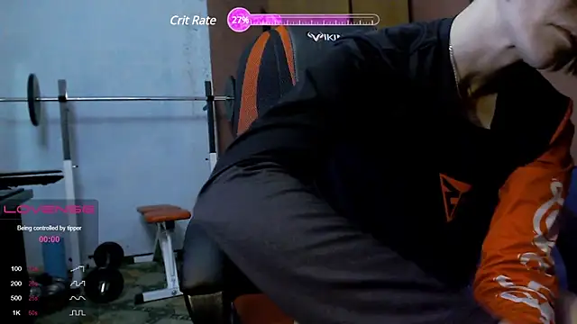 Snapshot of womanstrong78 chatting on 02-14-25, 07:12 womanstrong78 online show from 02-14-25, 07:12