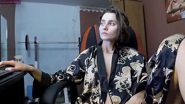 Snapshot of womanstrong78 chatting on 02-22-25, 06:19 womanstrong78 online show from 02-22-25, 06:19