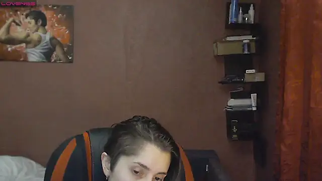 Snapshot of womanstrong78 chatting on 03-09-25, 07:37 womanstrong78 online show from 03-09-25, 07:37