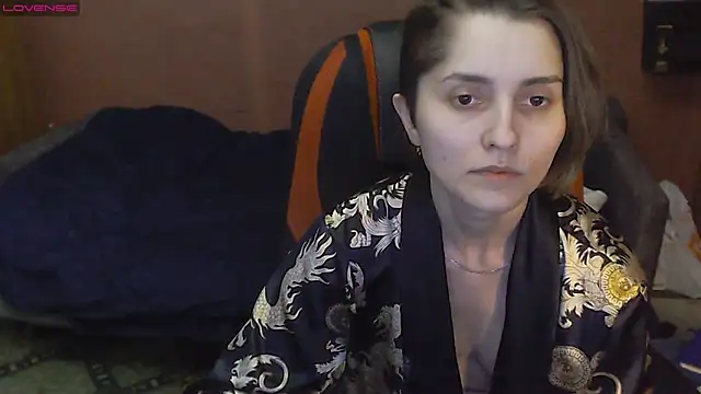 Snapshot of womanstrong78 chatting on 03-11-25, 02:07 womanstrong78 online show from 03-11-25, 02:07