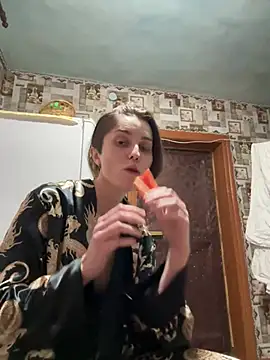 Snapshot of womanstrong78 chatting on 03-12-25, 06:00 womanstrong78 online show from 03-12-25, 06:00