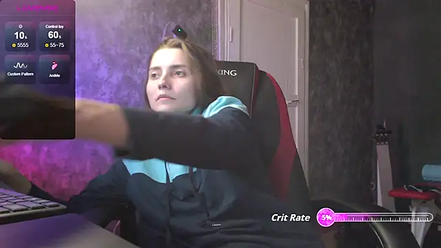 Snapshot of womanstrong78 chatting on 09-23-25, 05:10 womanstrong78 online show from 09-23-25, 05:10