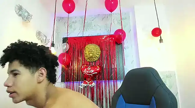 Snapshot of Erick_Zhimerman chatting on 02-15-25, 06:44 Erick Zhimerman online show from 02-15-25, 06:44