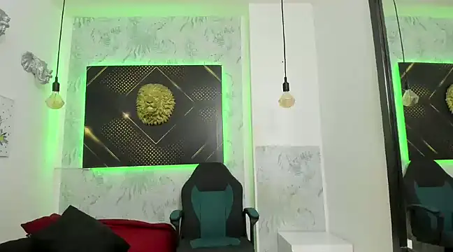 Snapshot of Erick_Zhimerman chatting on 02-21-25, 09:34 Erick Zhimerman online show from 02-21-25, 09:34