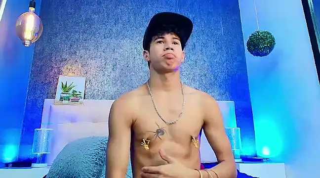 Snapshot of Erick_Zhimerman chatting on 02-24-25, 09:32 Erick Zhimerman online show from 02-24-25, 09:32