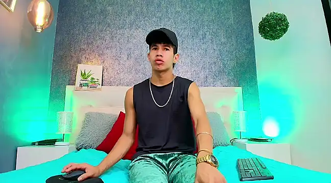 Snapshot of Erick_Zhimerman chatting on 02-26-25, 03:42 Erick Zhimerman online show from 02-26-25, 03:42