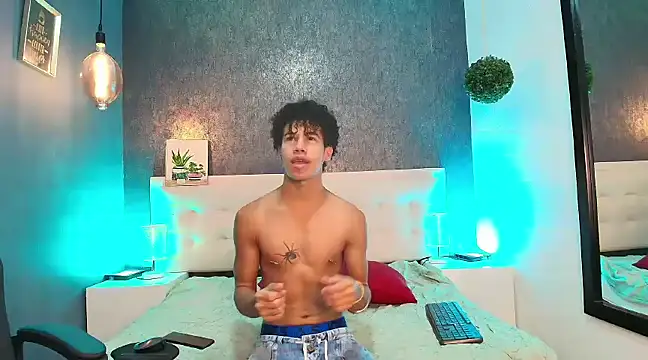 Snapshot of Erick_Zhimerman chatting on 02-28-25, 03:37 Erick Zhimerman online show from 02-28-25, 03:37