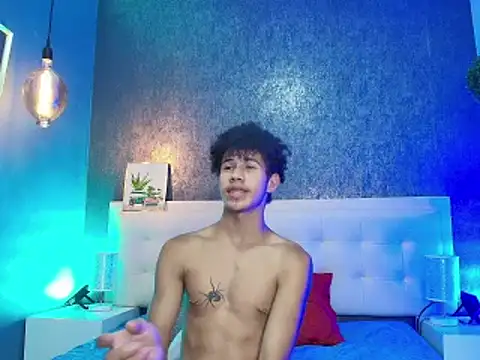 Snapshot of Erick_Zhimerman chatting on 03-14-25, 09:35 Erick Zhimerman online show from 03-14-25, 09:35