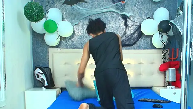 Snapshot of Erick_Zhimerman chatting on 11-02-25, 03:53 Erick Zhimerman online show from 11-02-25, 03:53