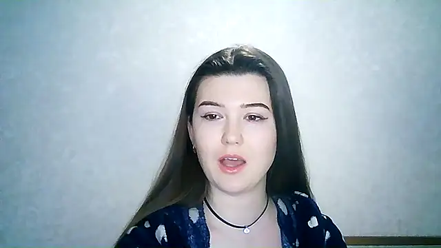 Snapshot of SeductiveTati chatting on 12-15-24, 11:09 SeductiveTati online show from 12-15-24, 11:09