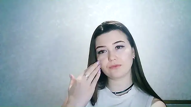 Snapshot of SeductiveTati chatting on 12-24-24, 02:01 SeductiveTati online show from 12-24-24, 02:01