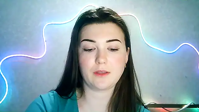 Snapshot of SeductiveTati chatting on 09-08-25, 10:09 SeductiveTati online show from 09-08-25, 10:09