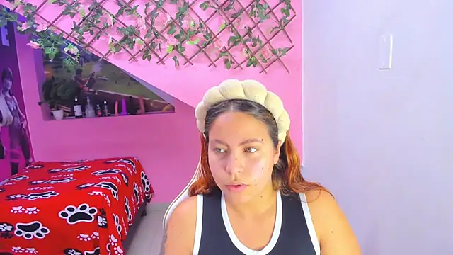 Snapshot of marcellaa303av chatting on 12-30-24, 03:14 marcellaa303av online show from 12-30-24, 03:14