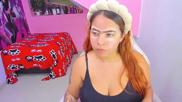 Snapshot of marcellaa303av chatting on 01-11-25, 04:27 marcellaa303av online show from 01-11-25, 04:27