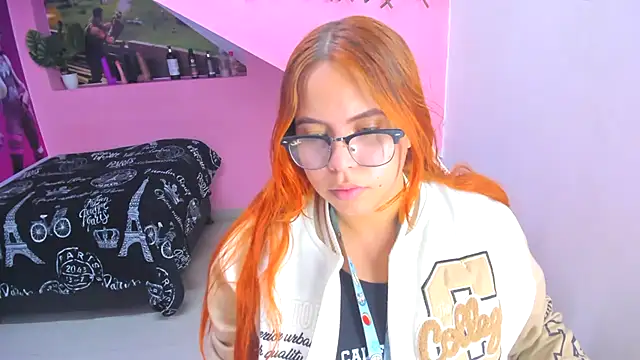 Snapshot of marcellaa303av chatting on 02-21-25, 03:12 marcellaa303av online show from 02-21-25, 03:12