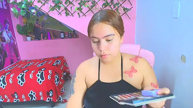 Snapshot of marcellaa303av chatting on 03-16-25, 03:25 marcellaa303av online show from 03-16-25, 03:25