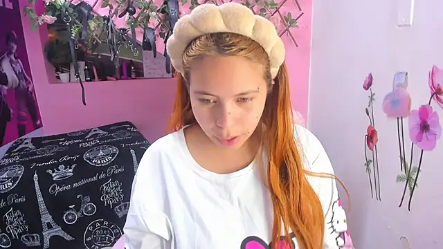 Snapshot of marcellaa303av chatting on 09-13-25, 02:00 marcellaa303av online show from 09-13-25, 02:00