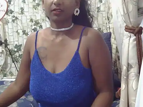 Snapshot of indiantina01 chatting on 01-30-25, 08:42 indiantina01 online show from 01-30-25, 08:42