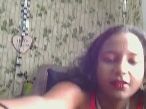 Snapshot of indiantina01 chatting on 02-23-25, 07:33 indiantina01 online show from 02-23-25, 07:33