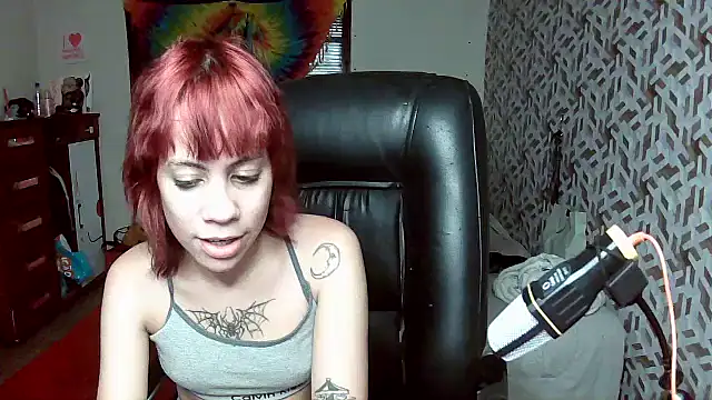 Snapshot of Liv_Alt chatting on 02-17-26, 09:43 Liv Alt online show from 02-17-26, 09:43