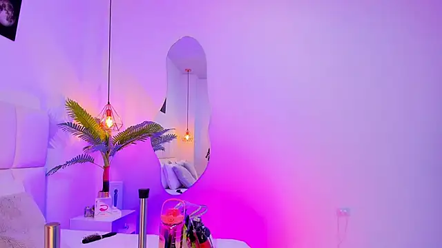 zoe rivers online show from 09-18-25, 12:34