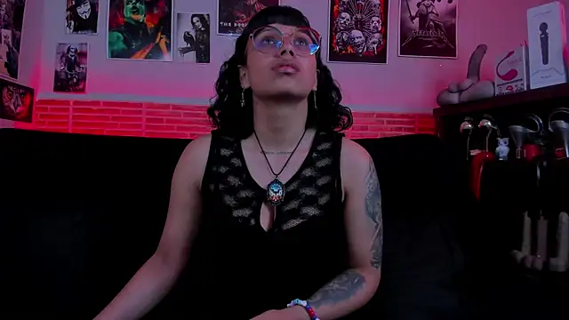 lilith-deveraux online show from 09-17-25, 02:41