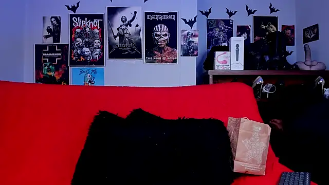 Snapshot of lilith-deveraux chatting on 05-27-26, 04:15 lilith-deveraux online show from 05-27-26, 04:15