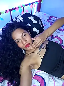 Snapshot of Karii-R chatting on 12-06-24, 04:03 Karii-R online show from 12-06-24, 04:03