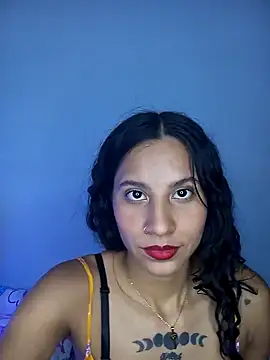 Snapshot of Karii-R chatting on 12-11-24, 03:24 Karii-R online show from 12-11-24, 03:24