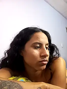 Snapshot of Karii-R chatting on 03-01-25, 10:21 Karii-R online show from 03-01-25, 10:21