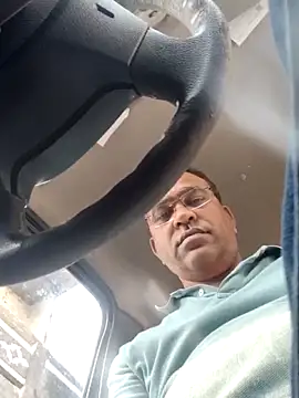 nupa230780 online show from 11-30-25, 09:57